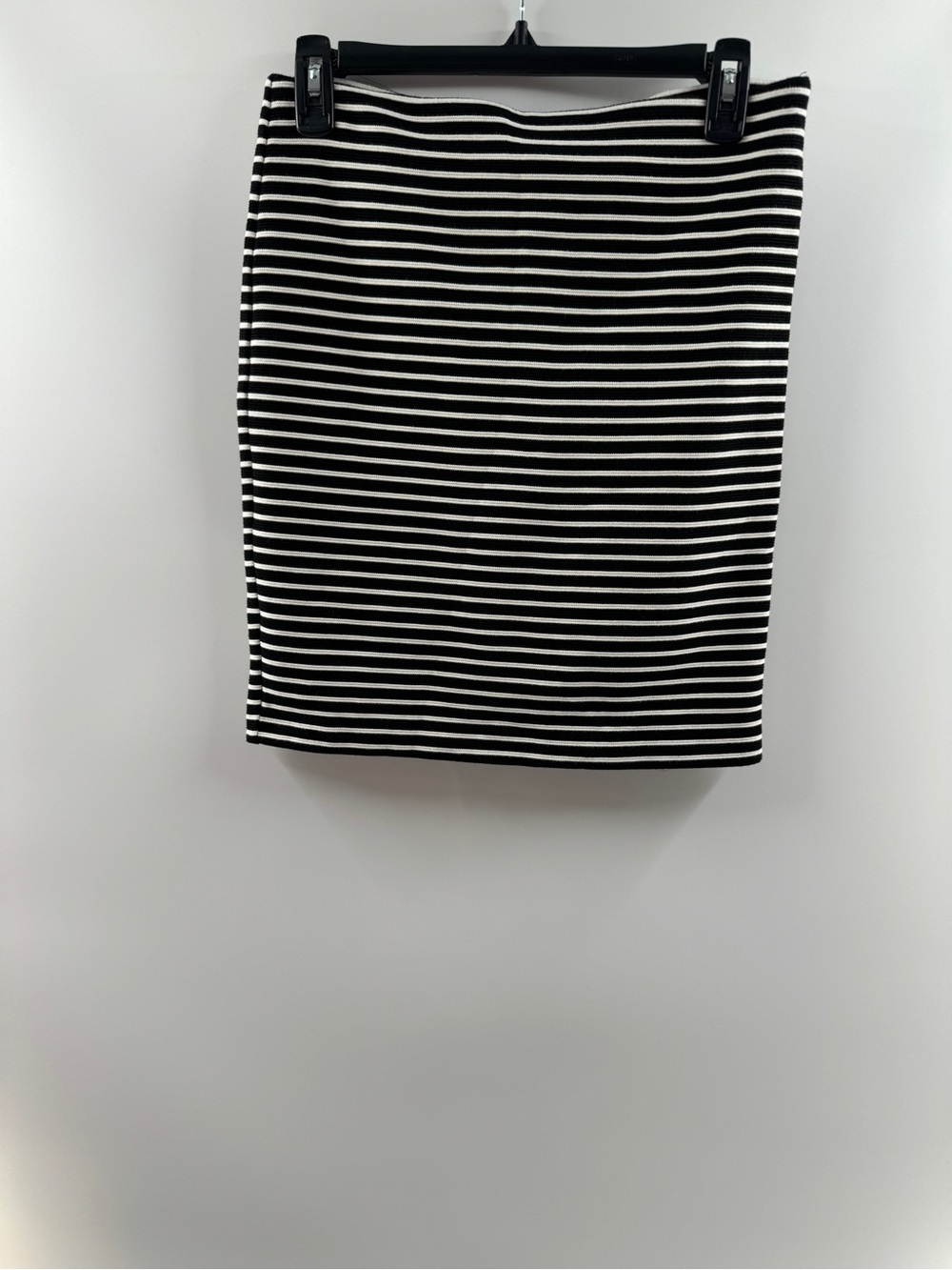 LOFT Petites Black & White Striped Pencil Skirt – Women’s Petite Small